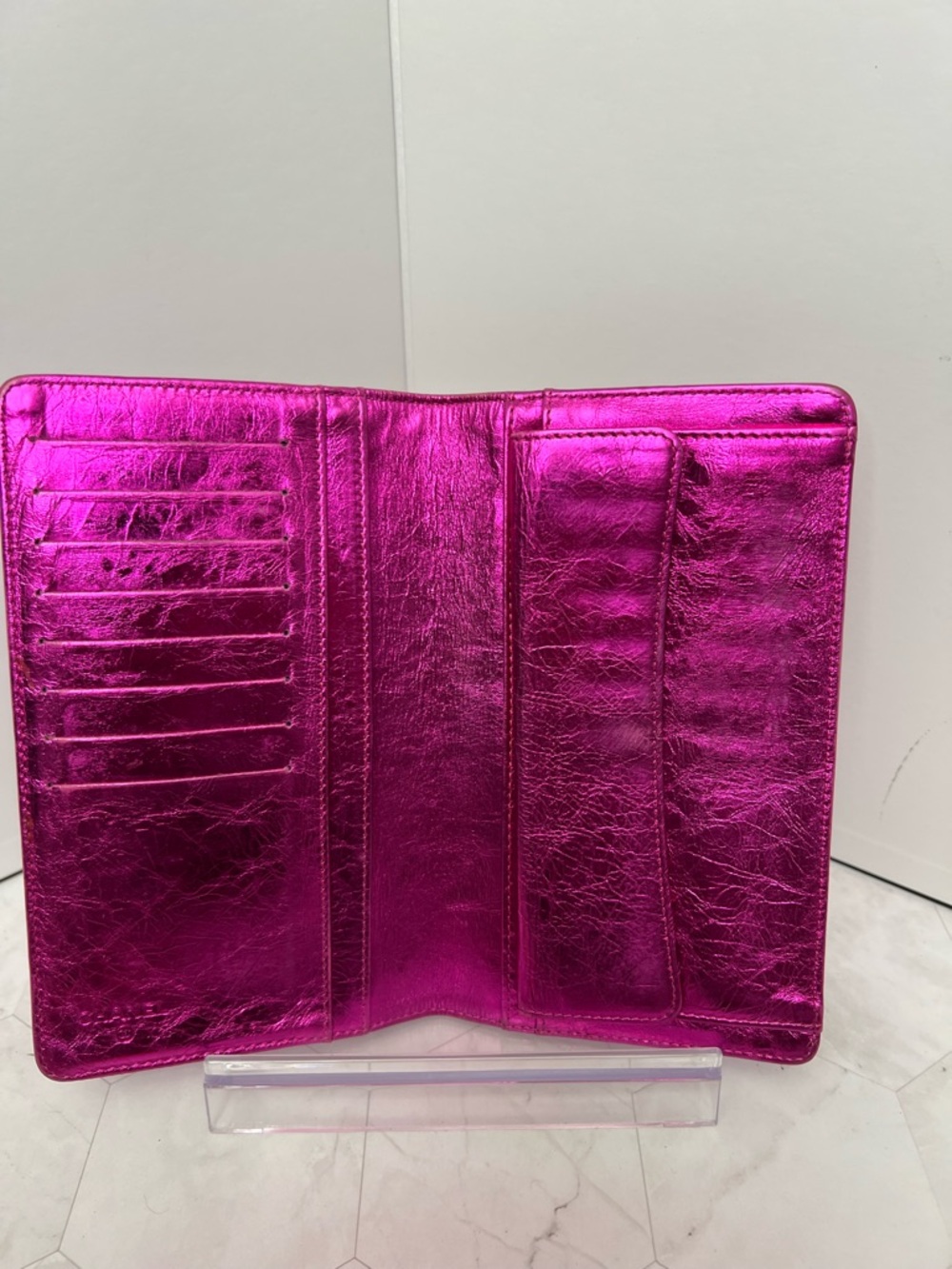 CHANEL Metallic Fuchsia Bow Clutch Wallet - Picture 3 of 5